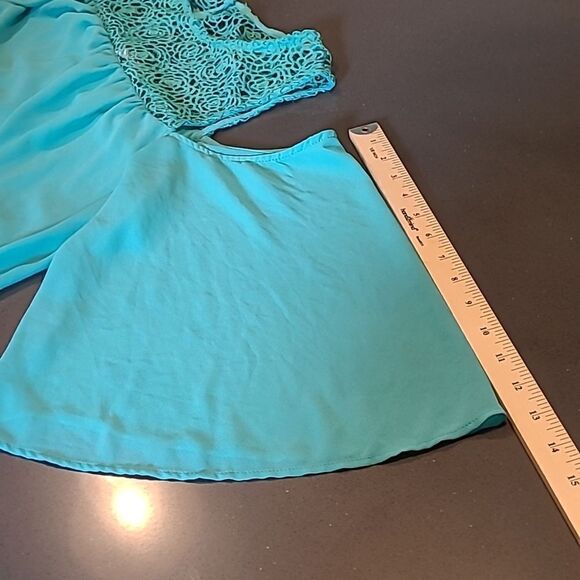 Free 2 luv sz 2X cold shoulder blouse - Picture 6 of 10